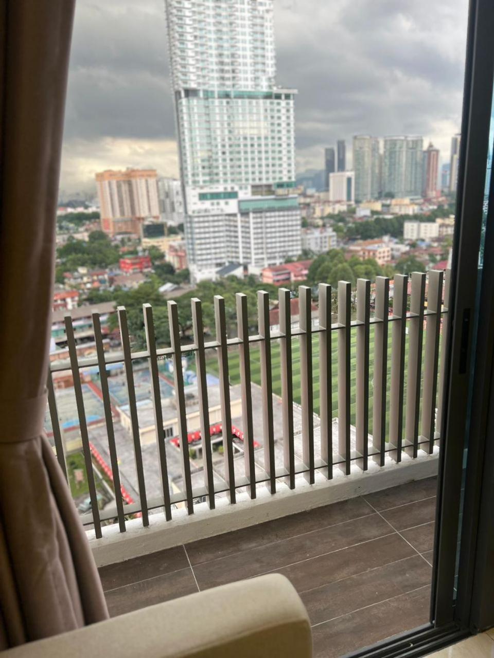 Ferienwohnung The Colony Klcc View By Nzv Kuala Lumpur Exterior foto