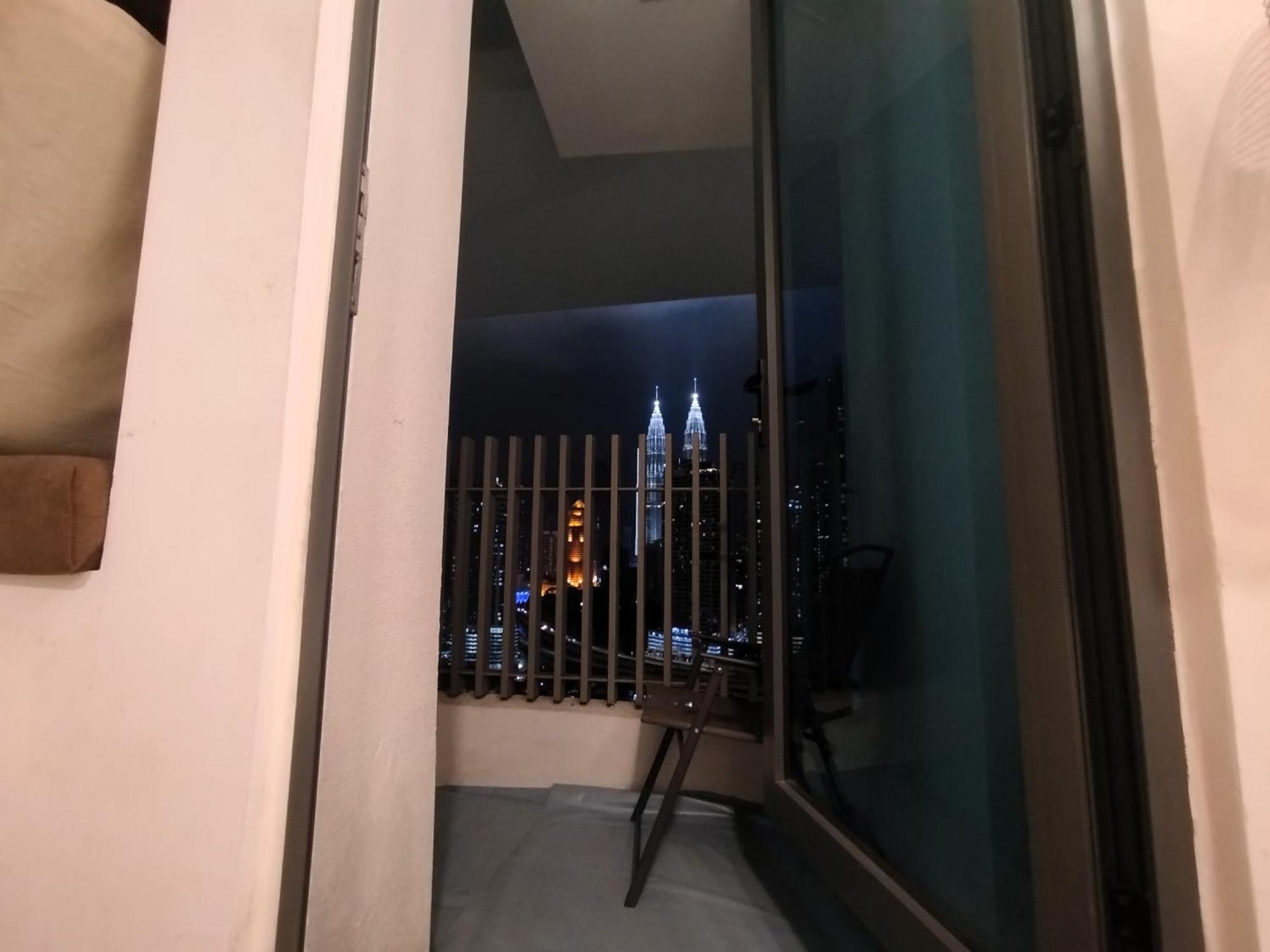 Ferienwohnung The Colony Klcc View By Nzv Kuala Lumpur Exterior foto